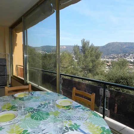 Apartment Le Lavandou, 2 Pieces, 4 Personnes - Fr-1-251-613 *